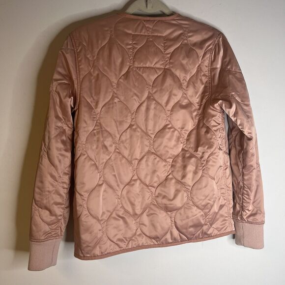 Abercrombie Fitch Pink Satin Quilted Bomber Jacket Fleece Lined size small - Picture 4 of 8